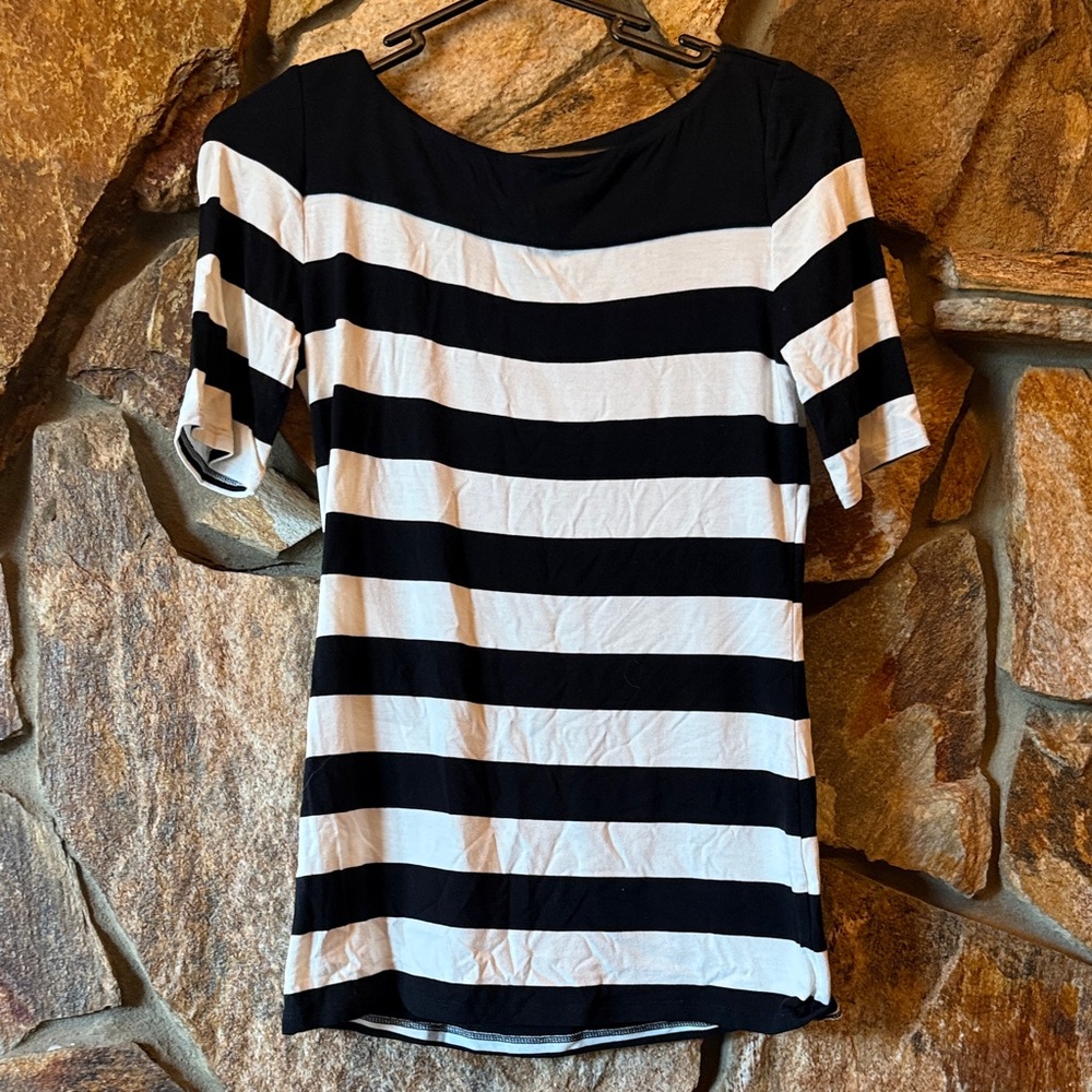 White House Black Market Black and White Striped Short Sleeve Top